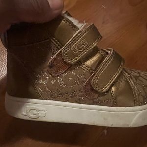 Girls Ugg sneakers